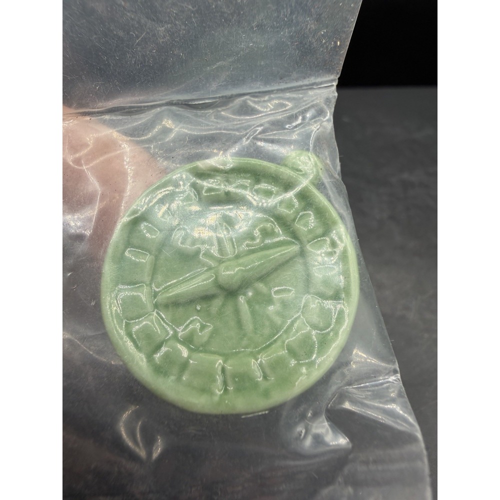 🧭💚 Wade Red Rose Tea Nautical Figurine – Green Sundial – NIB